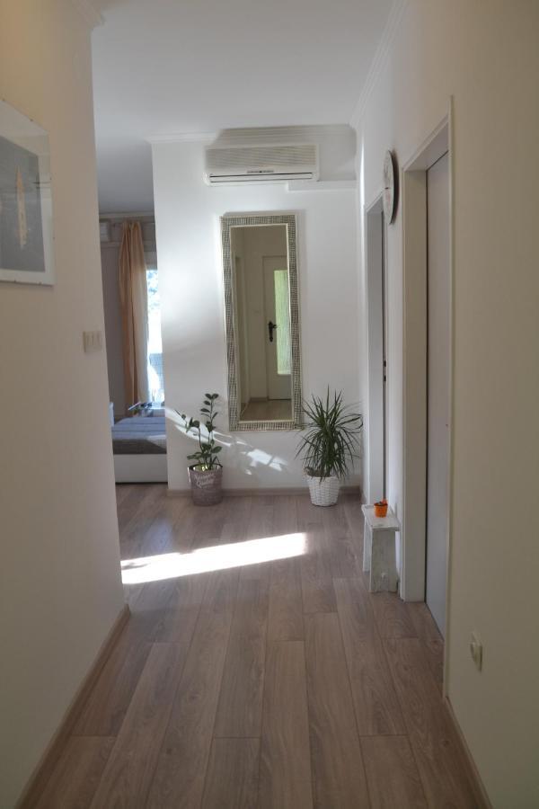 Family Friendly Apartments With A Swimming Pool Supetarska Draga - Donja, Rab - 2019 Εξωτερικό φωτογραφία
