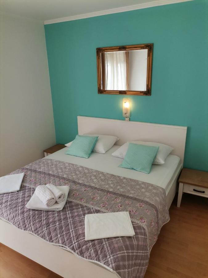 Family Friendly Apartments With A Swimming Pool Supetarska Draga - Donja, Rab - 2019 Εξωτερικό φωτογραφία
