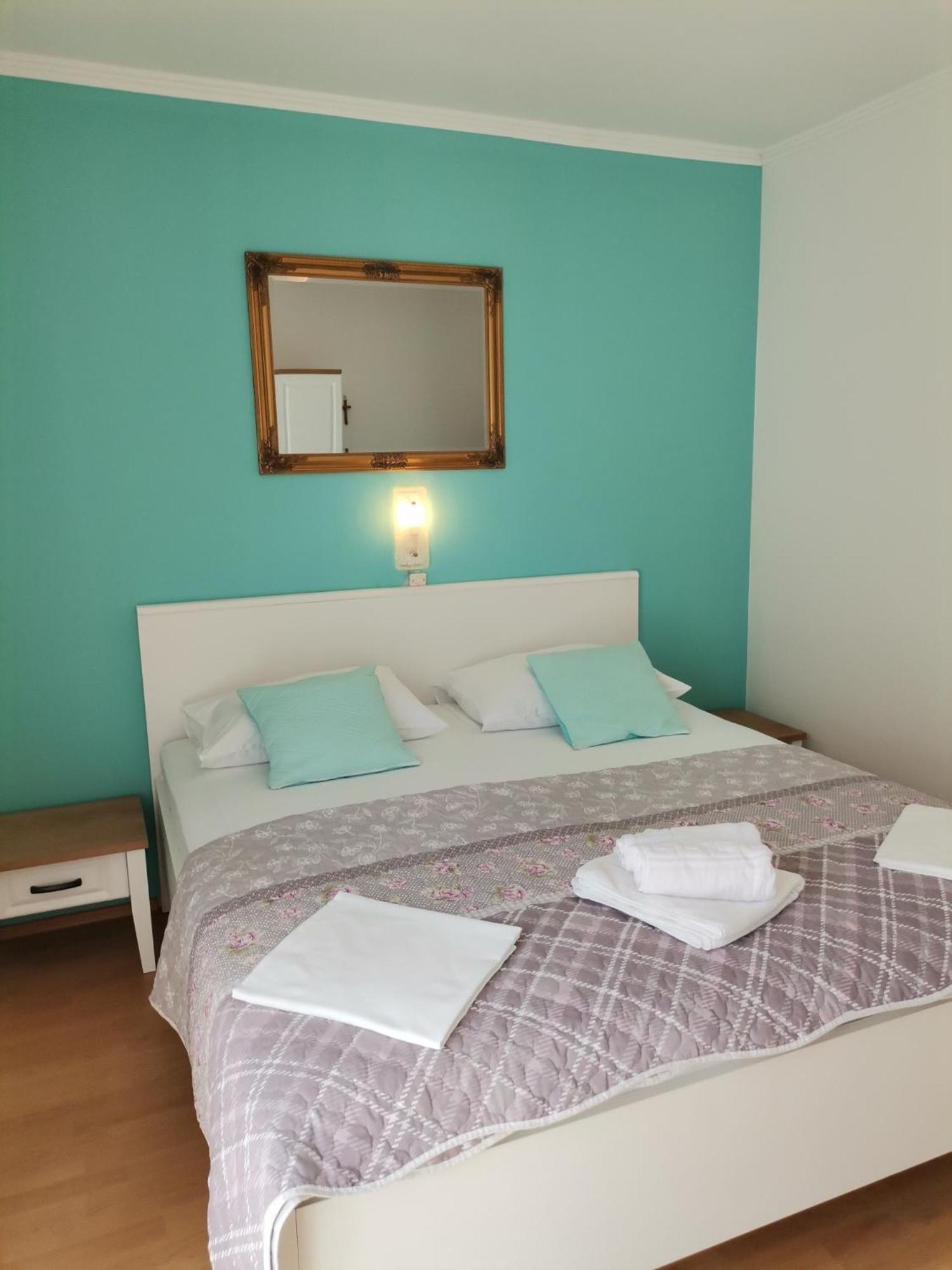 Family Friendly Apartments With A Swimming Pool Supetarska Draga - Donja, Rab - 2019 Δωμάτιο φωτογραφία